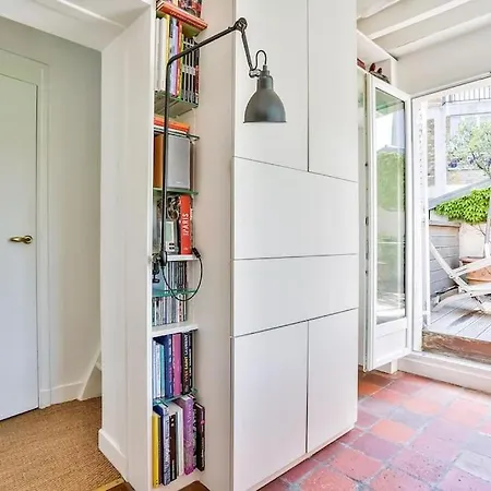 Montmartre, Patio! Sacre-coeur! Stylish Duplex! Apartment *
