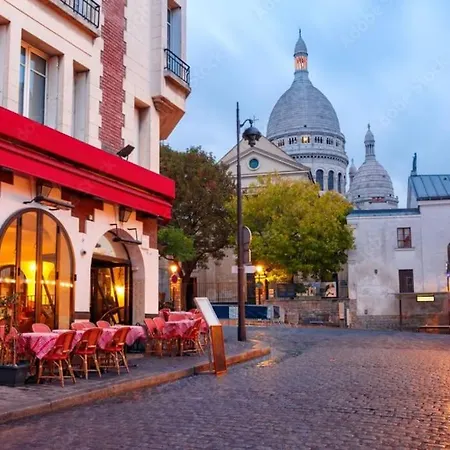 Montmartre, Patio! Sacré-coeur! Stylish Duplex! *